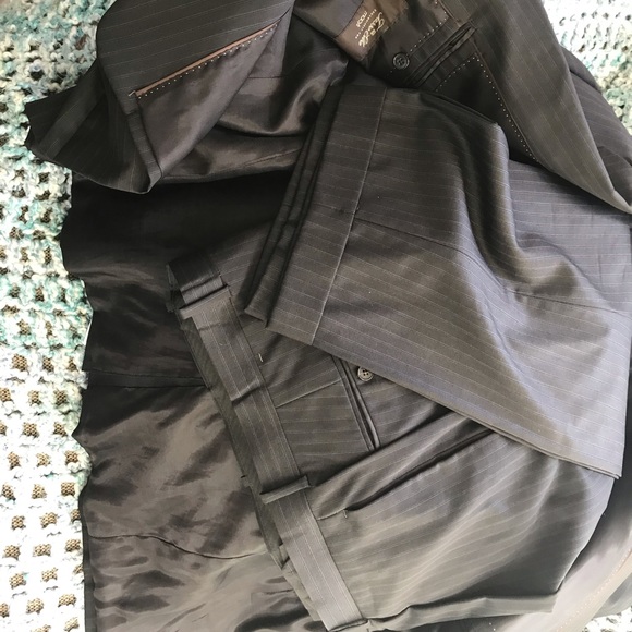 🎉🎉HOST PICK🎉🎉Men's suit 40R - Picture 3 of 8